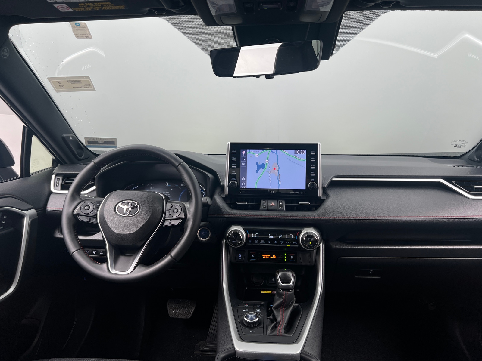 Thumbnail: 2022 Toyota RAV4 - 3