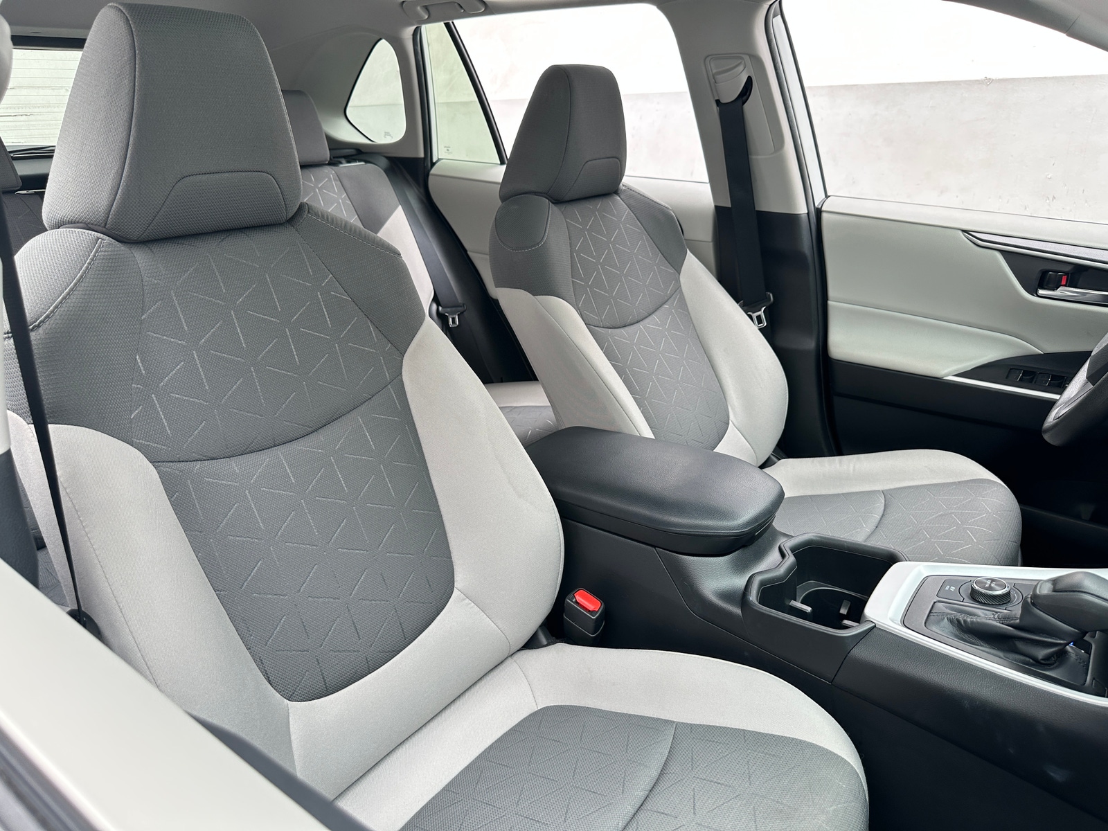 Thumbnail: 2022 Toyota RAV4 - 2