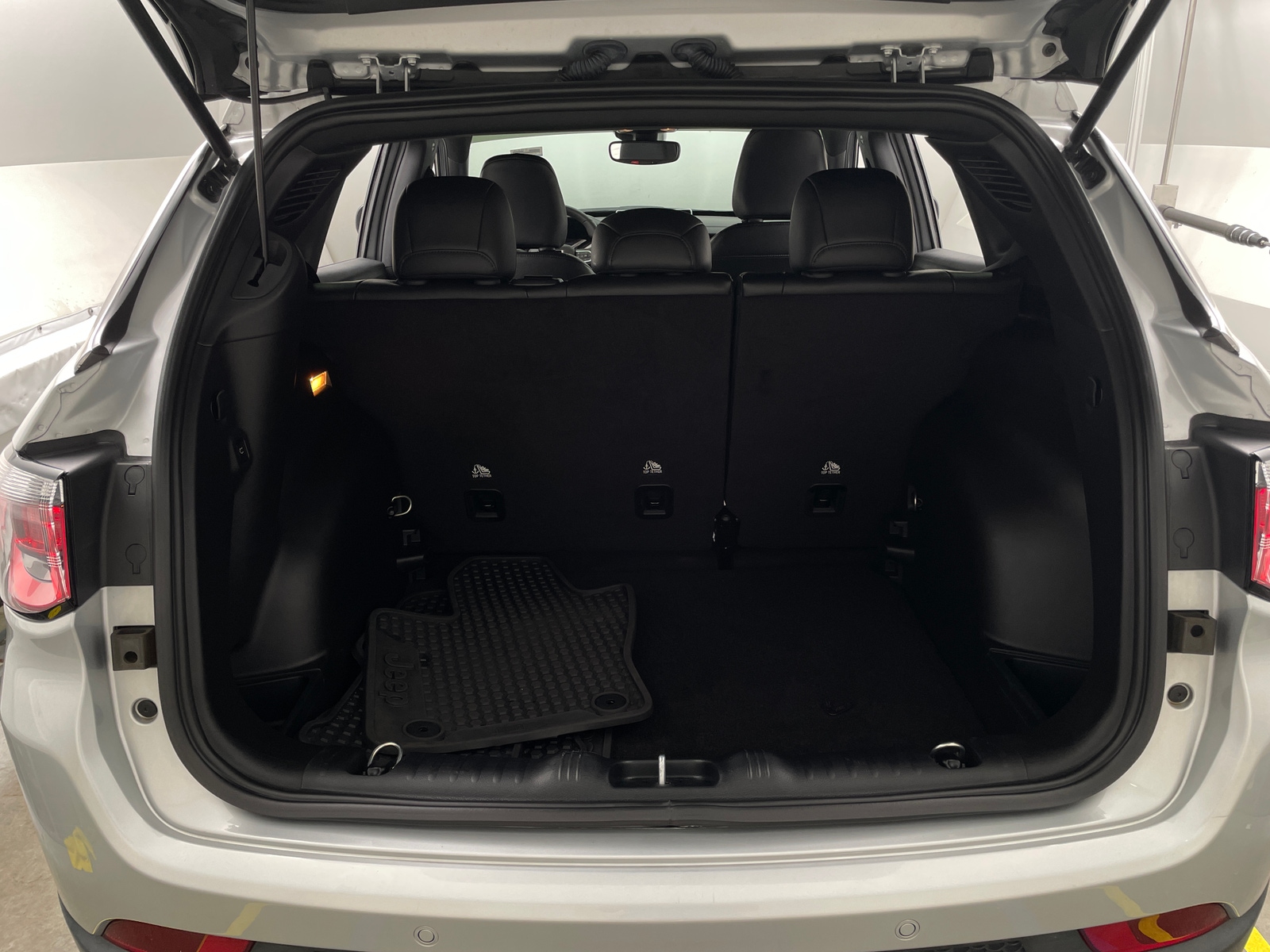 Thumbnail: 2024 Jeep Compass - 6