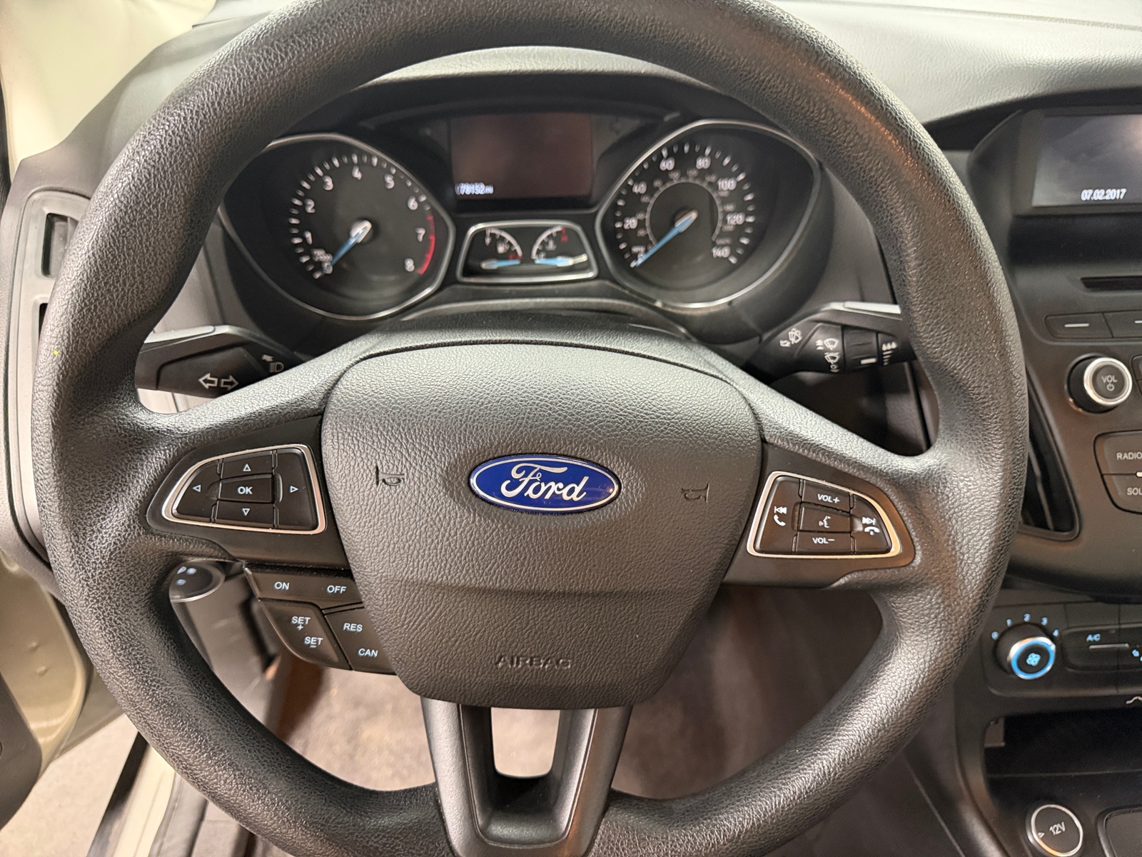 Thumbnail: 2016 Ford Focus - 5