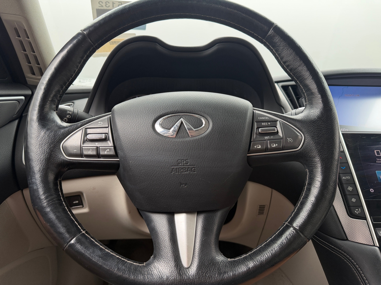 Thumbnail: 2015 INFINITI Q50 - 4