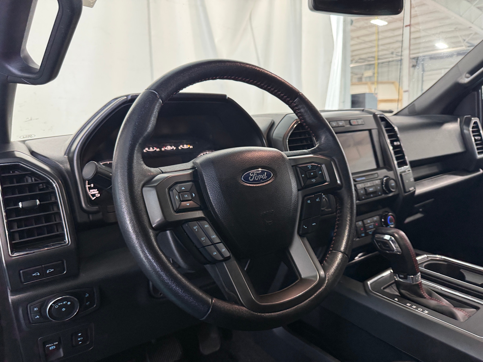 Thumbnail: 2020 Ford Econoline - 5