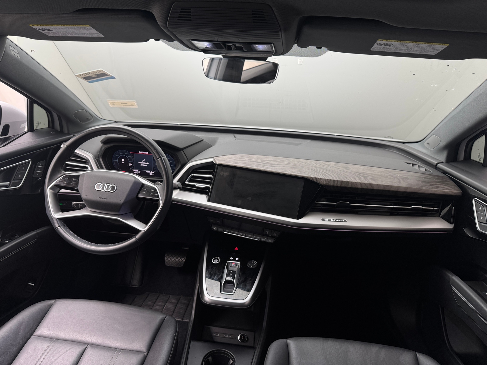 Thumbnail: 2023 Audi Q4 e-tron - 3