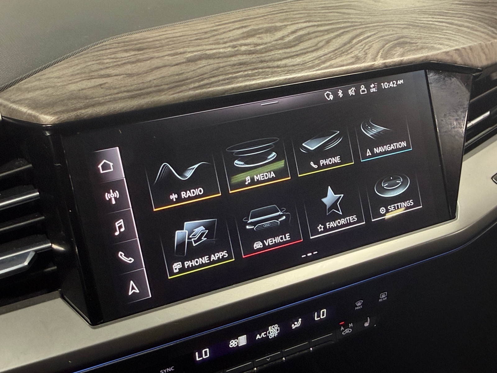 Thumbnail: 2023 Audi Q4 e-tron - 4