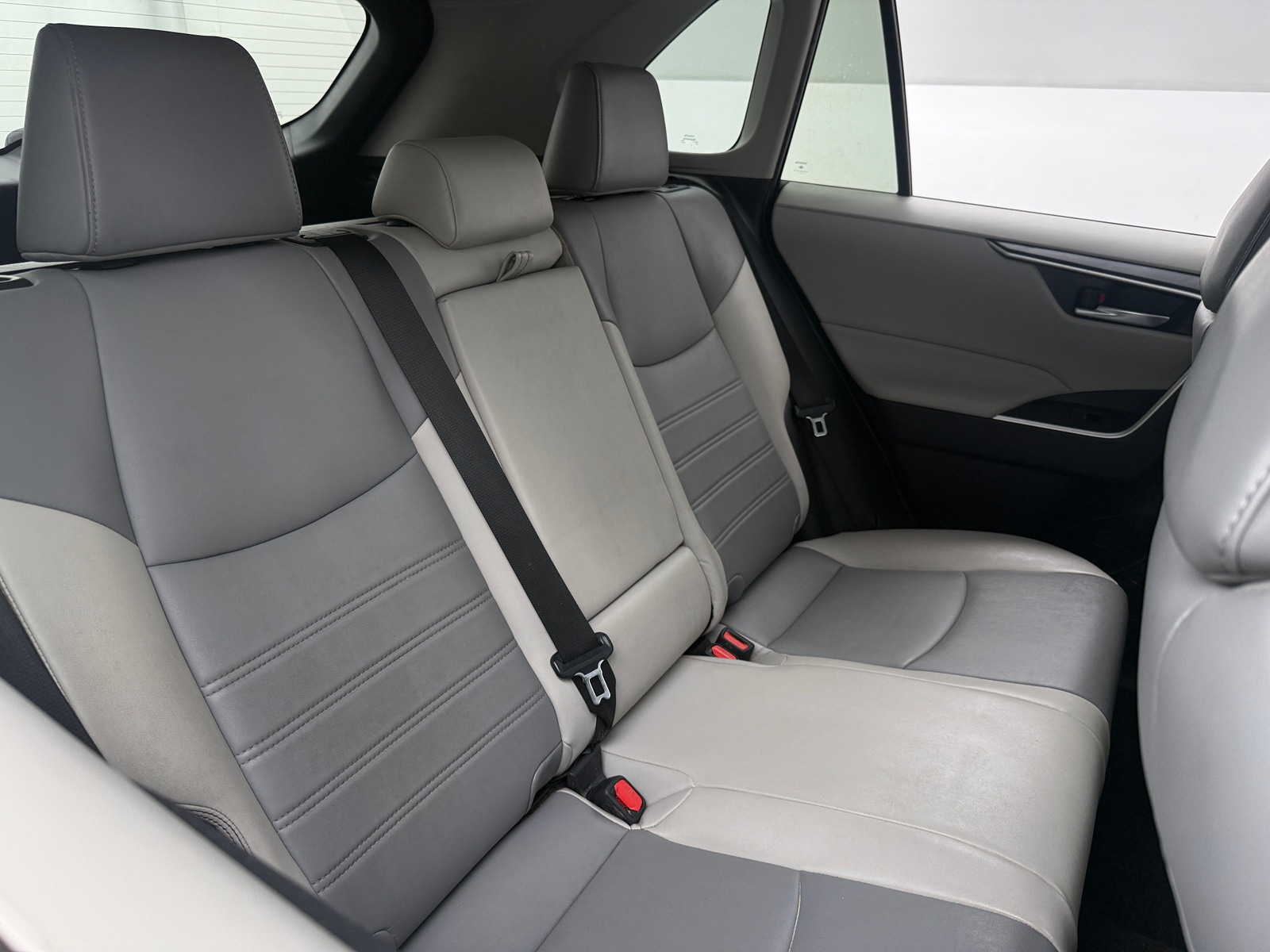 Thumbnail: 2021 Toyota RAV4 - 5