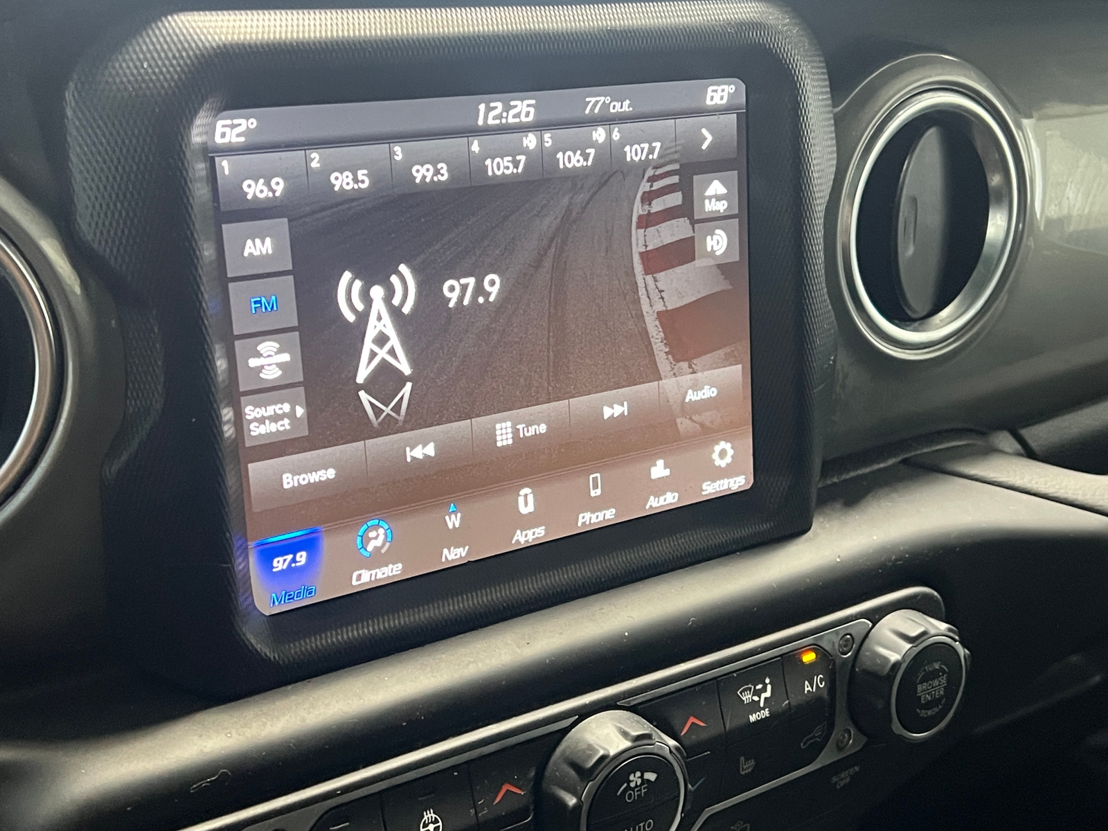 Thumbnail: 2022 Jeep Wrangler - 4