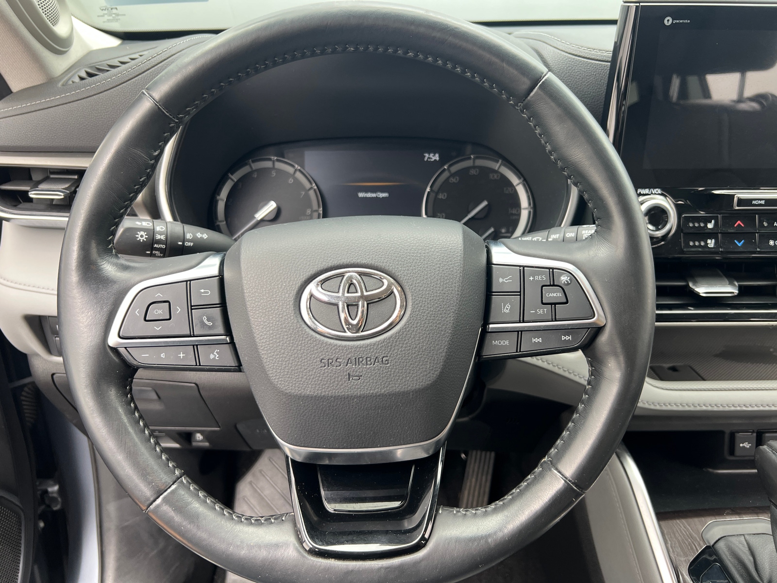 Thumbnail: 2021 Toyota Highlander - 4