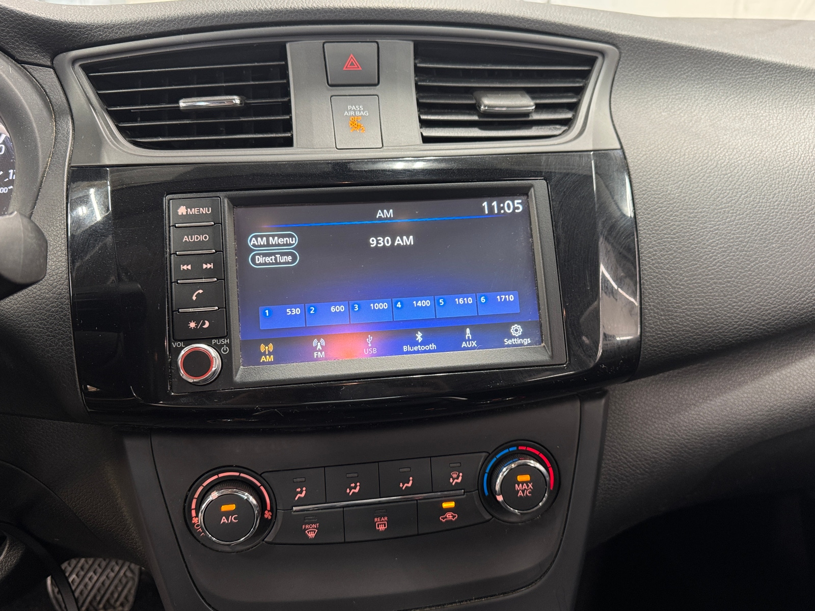 Thumbnail: 2019 Nissan Sentra - 4