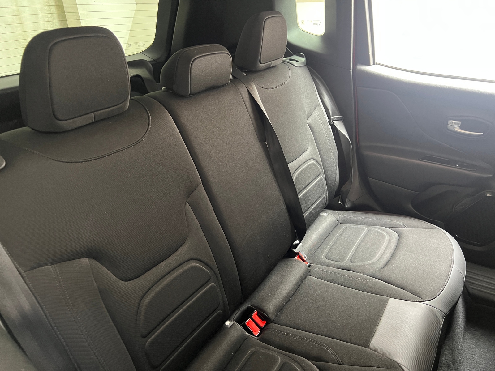Thumbnail: 2017 Jeep Renegade - 6