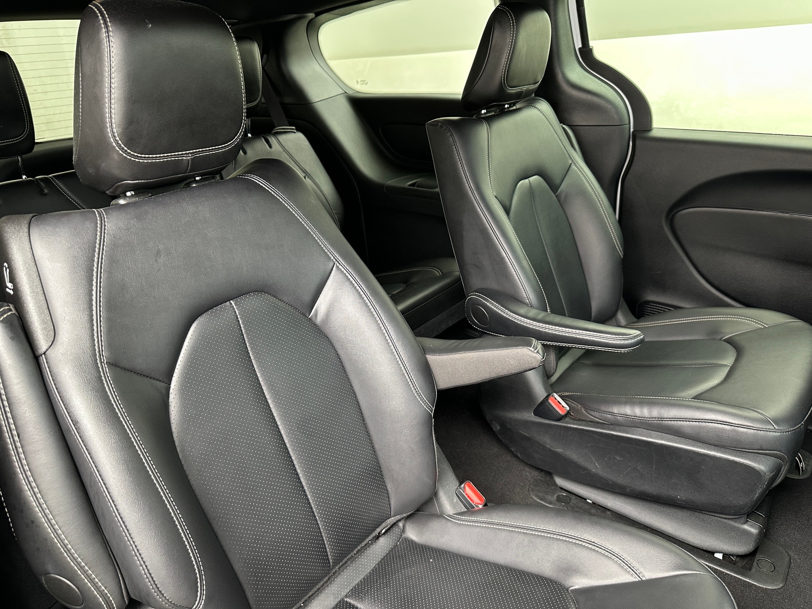 Thumbnail: 2024 Chrysler Pacifica - 5