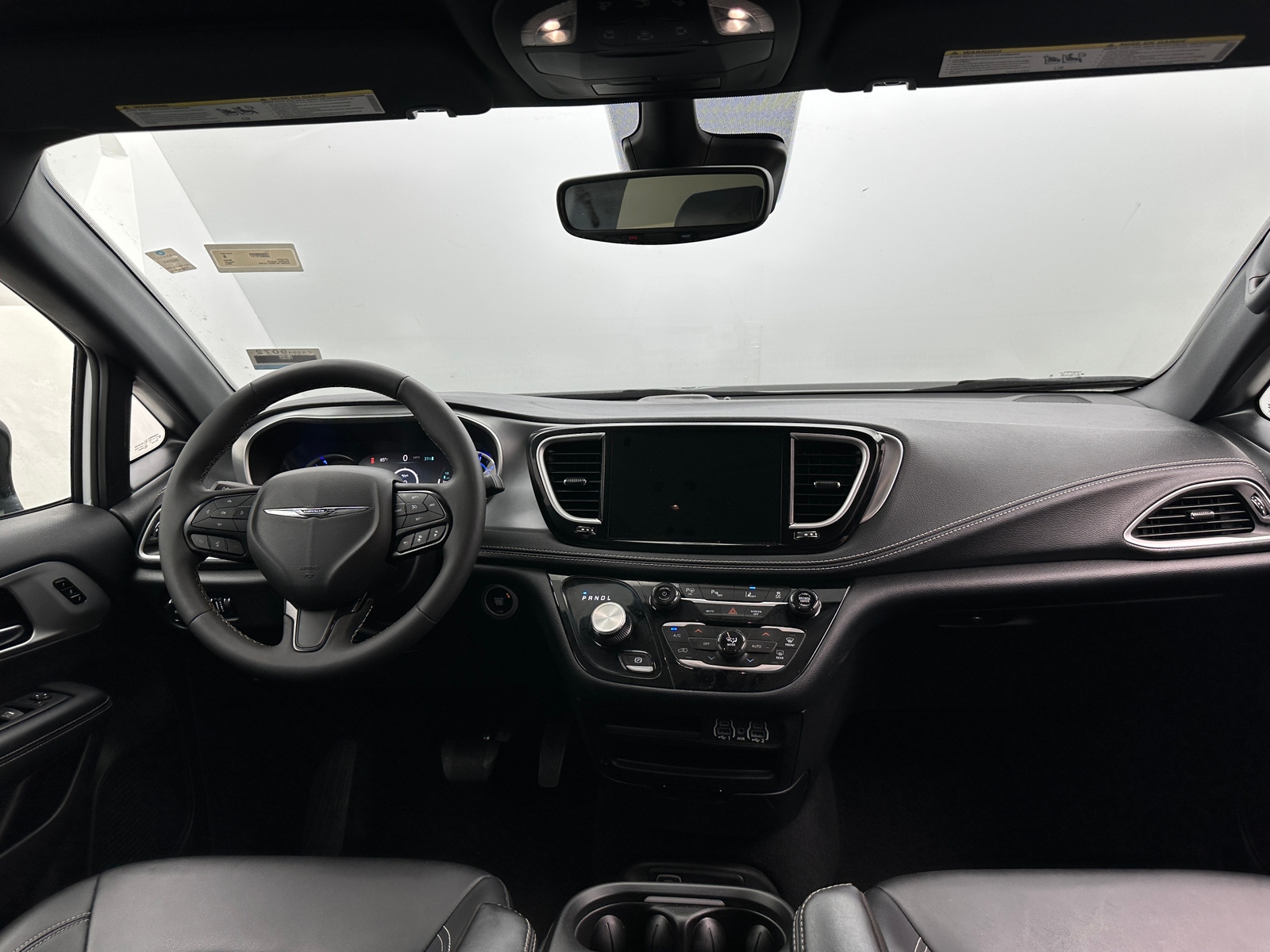 Thumbnail: 2024 Chrysler Pacifica - 2