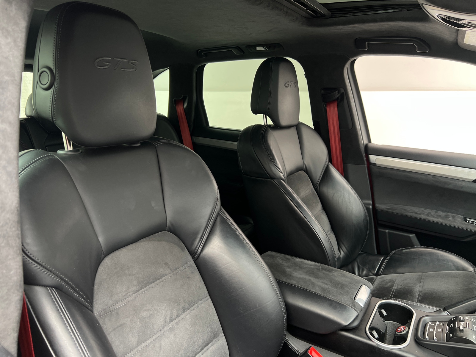 Thumbnail: 2017 Porsche Cayenne - 2