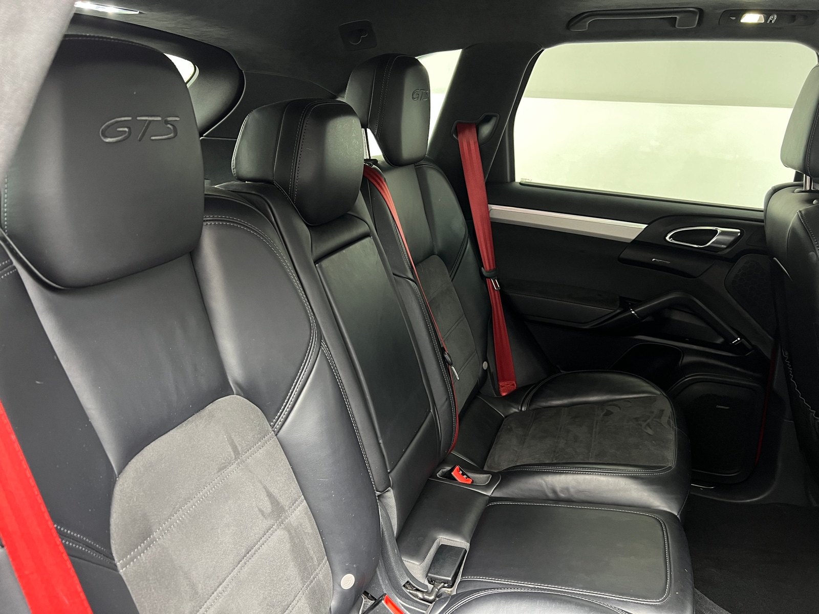 Thumbnail: 2017 Porsche Cayenne - 6