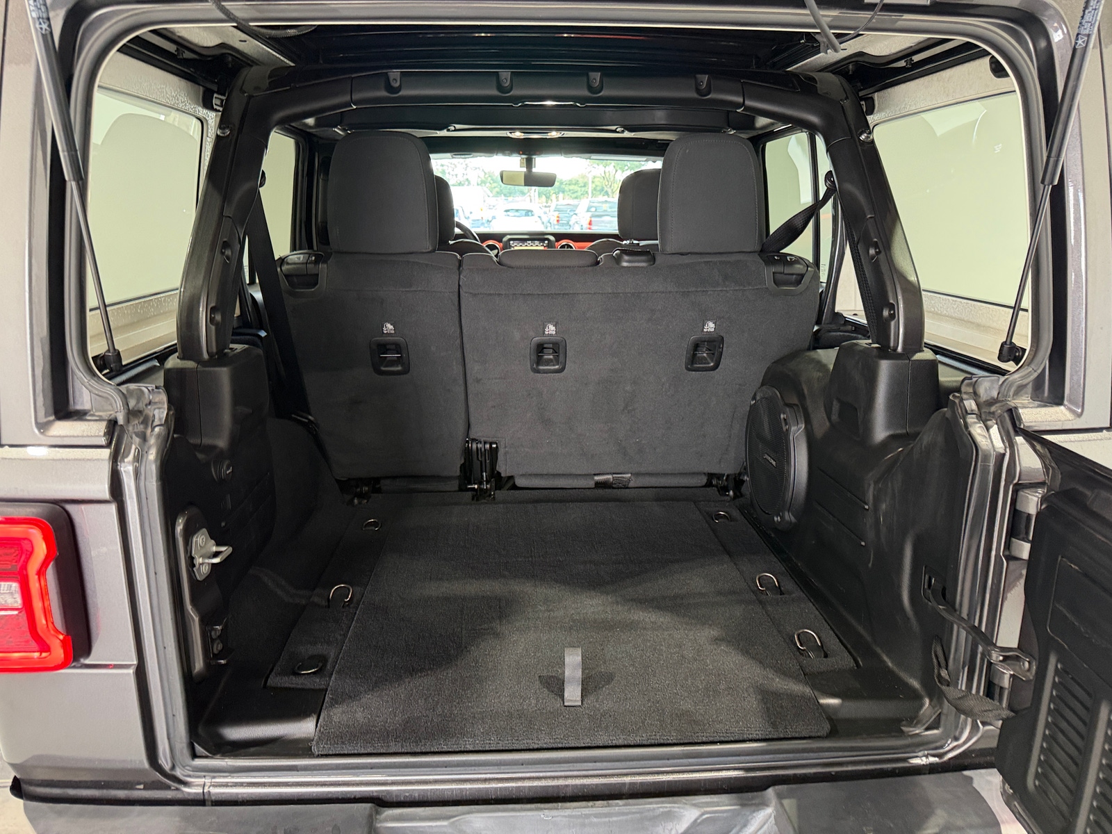 Thumbnail: 2020 Jeep Wrangler - 7