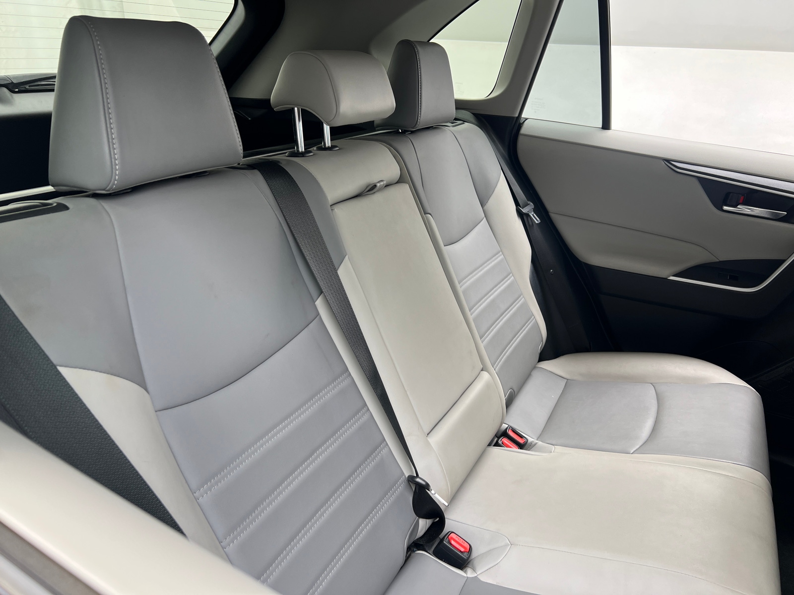 Thumbnail: 2020 Toyota RAV4 - 6