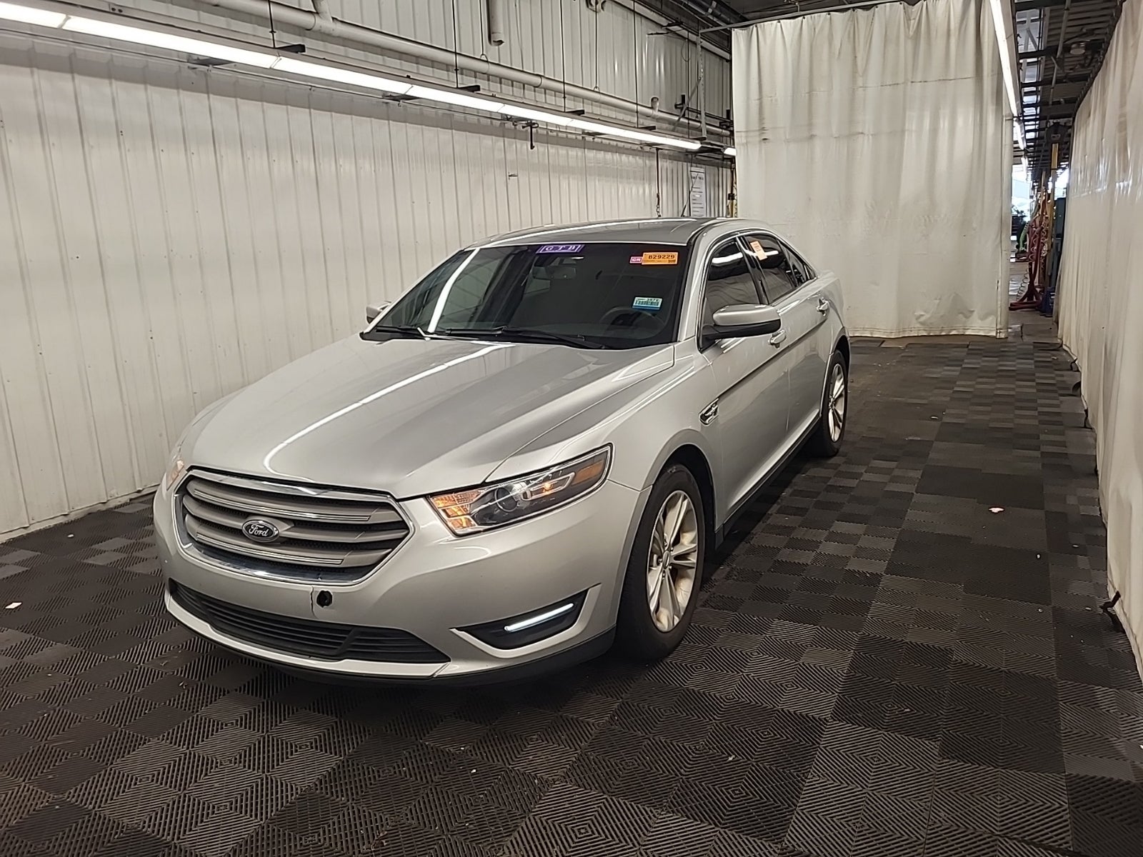 2018 Ford Taurus SEL