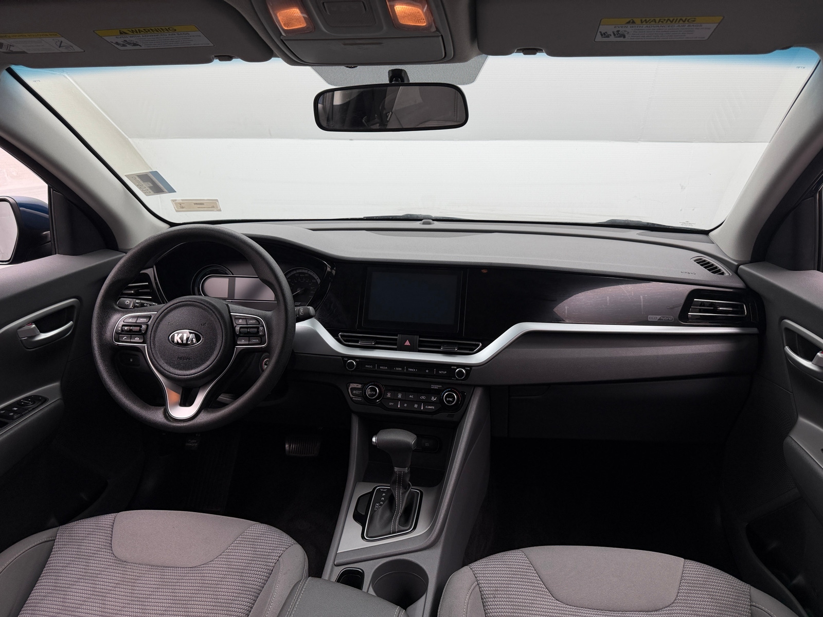 Thumbnail: 2021 Kia Niro - 3