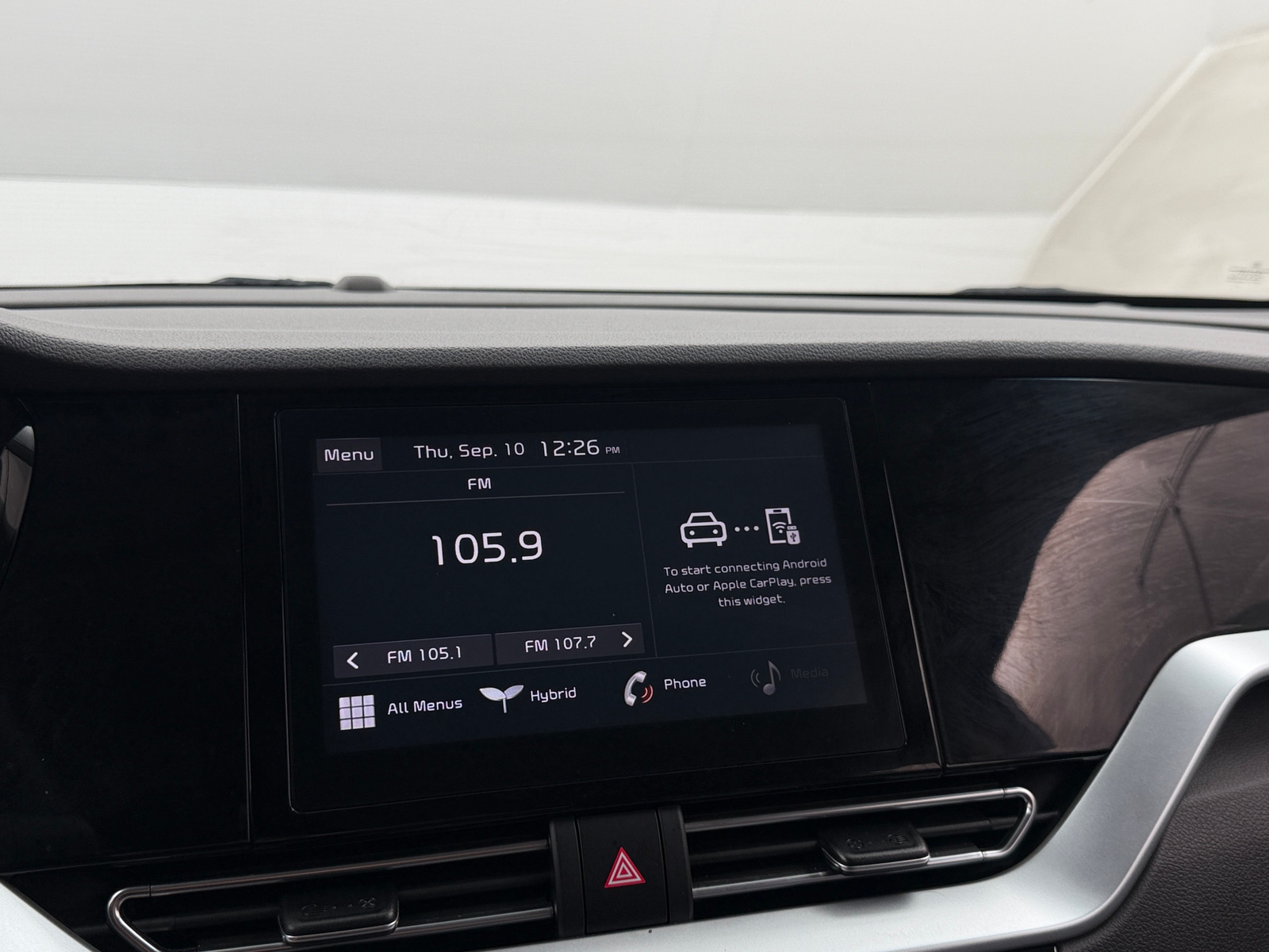 Thumbnail: 2021 Kia Niro - 4