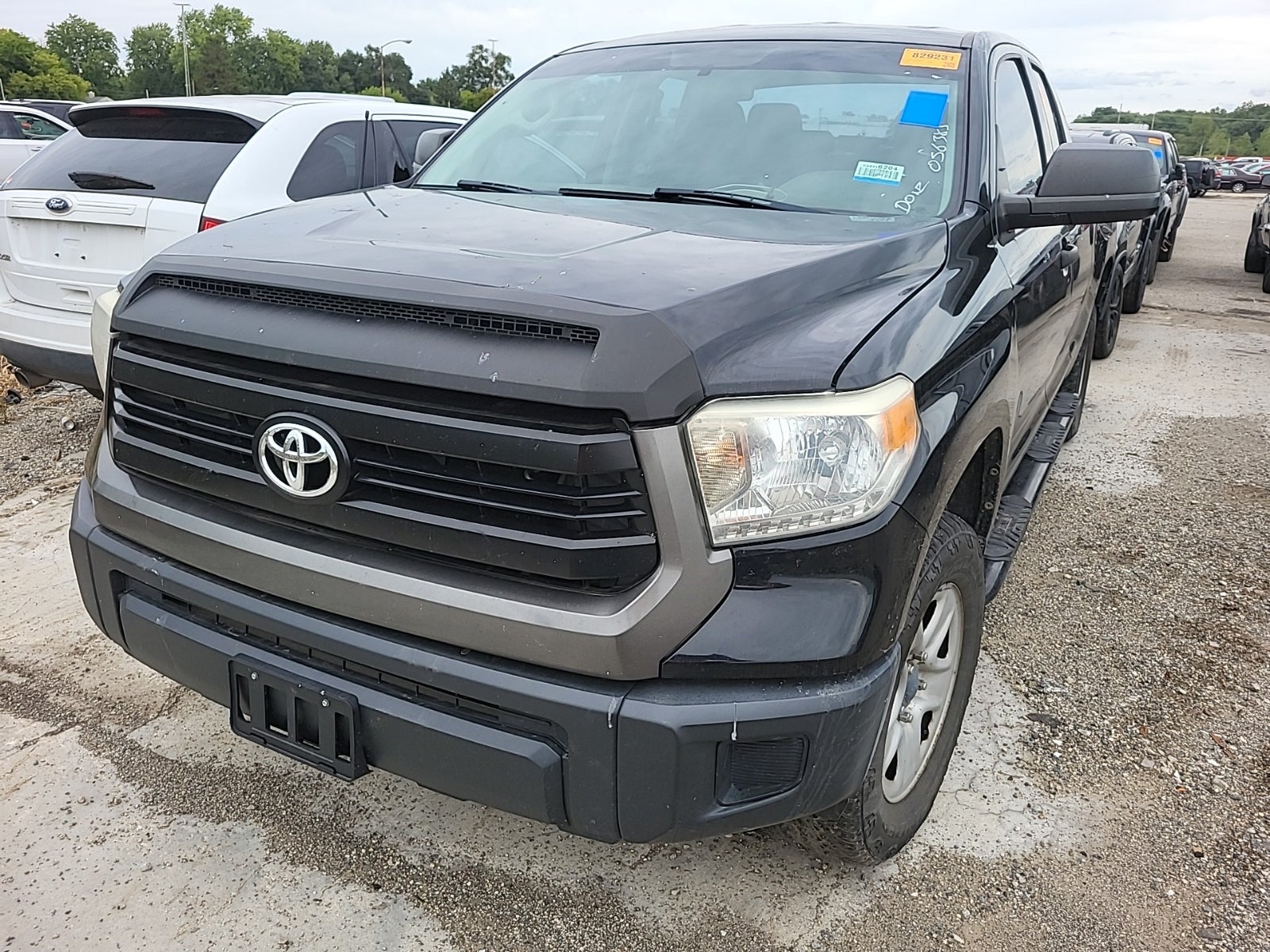 2014 Toyota Tundra Double Cab 4.6l V8 6-SPD At SR