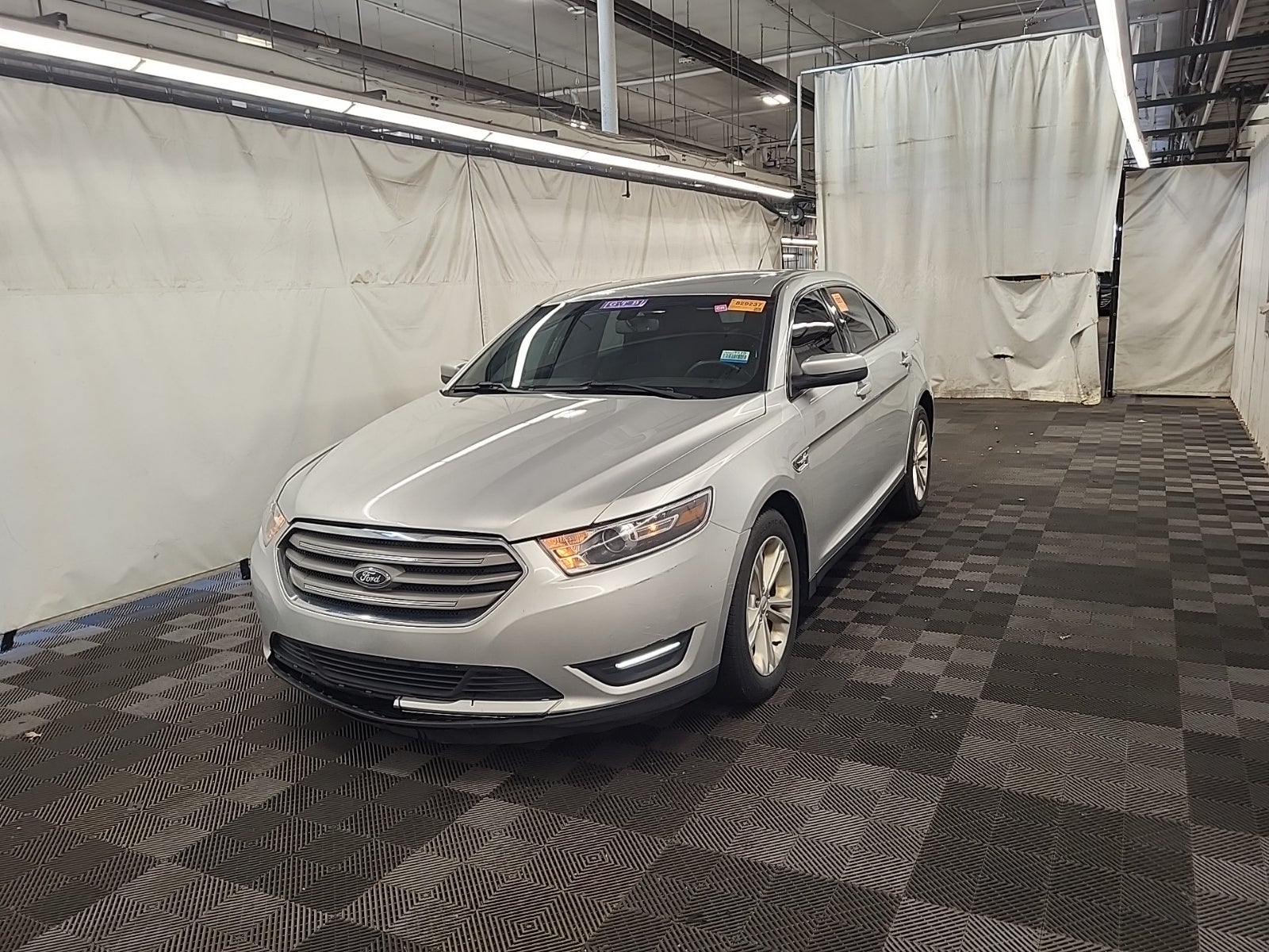 2018 Ford Taurus SEL