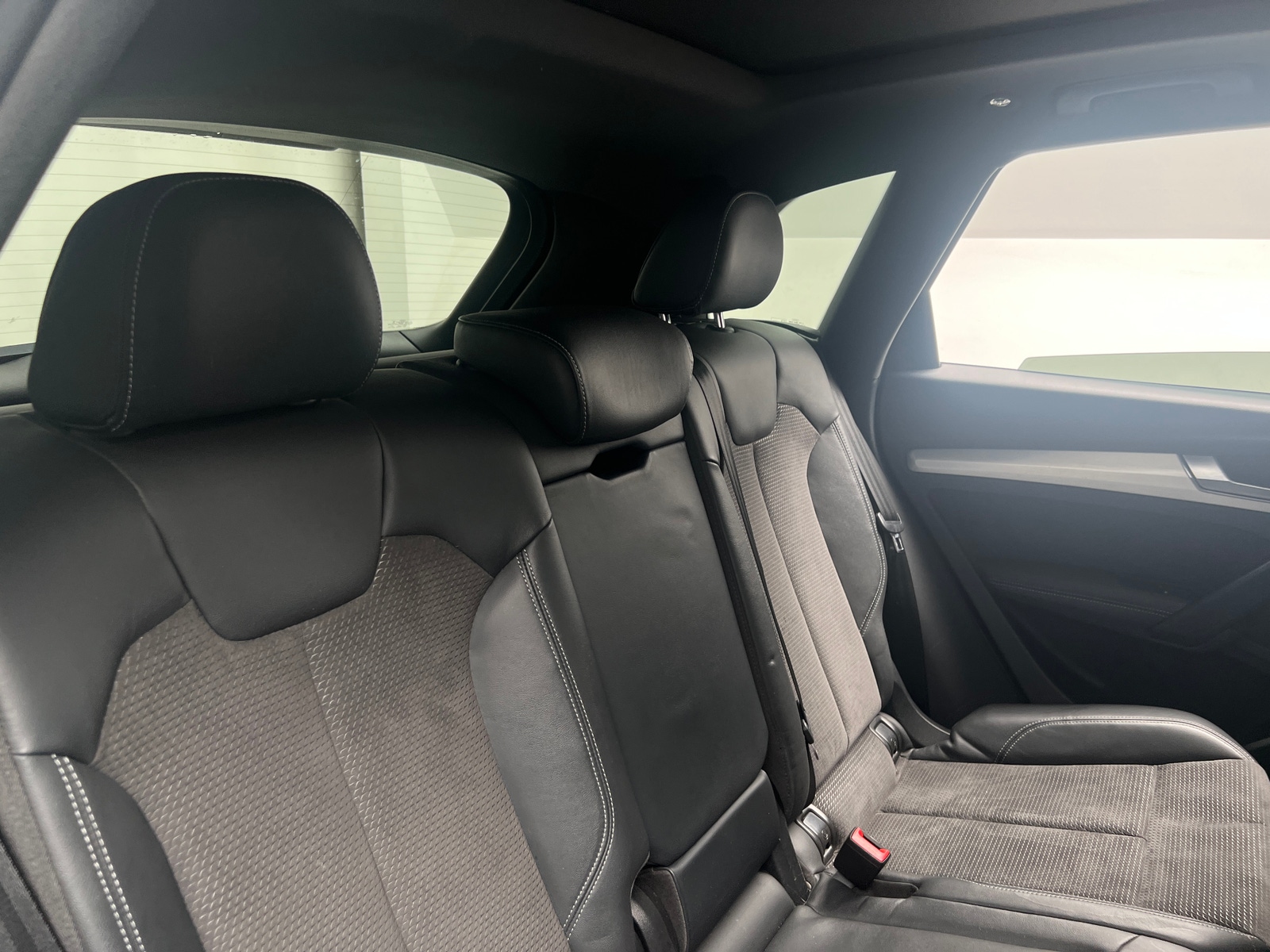 Thumbnail: 2019 Audi SQ5 - 6