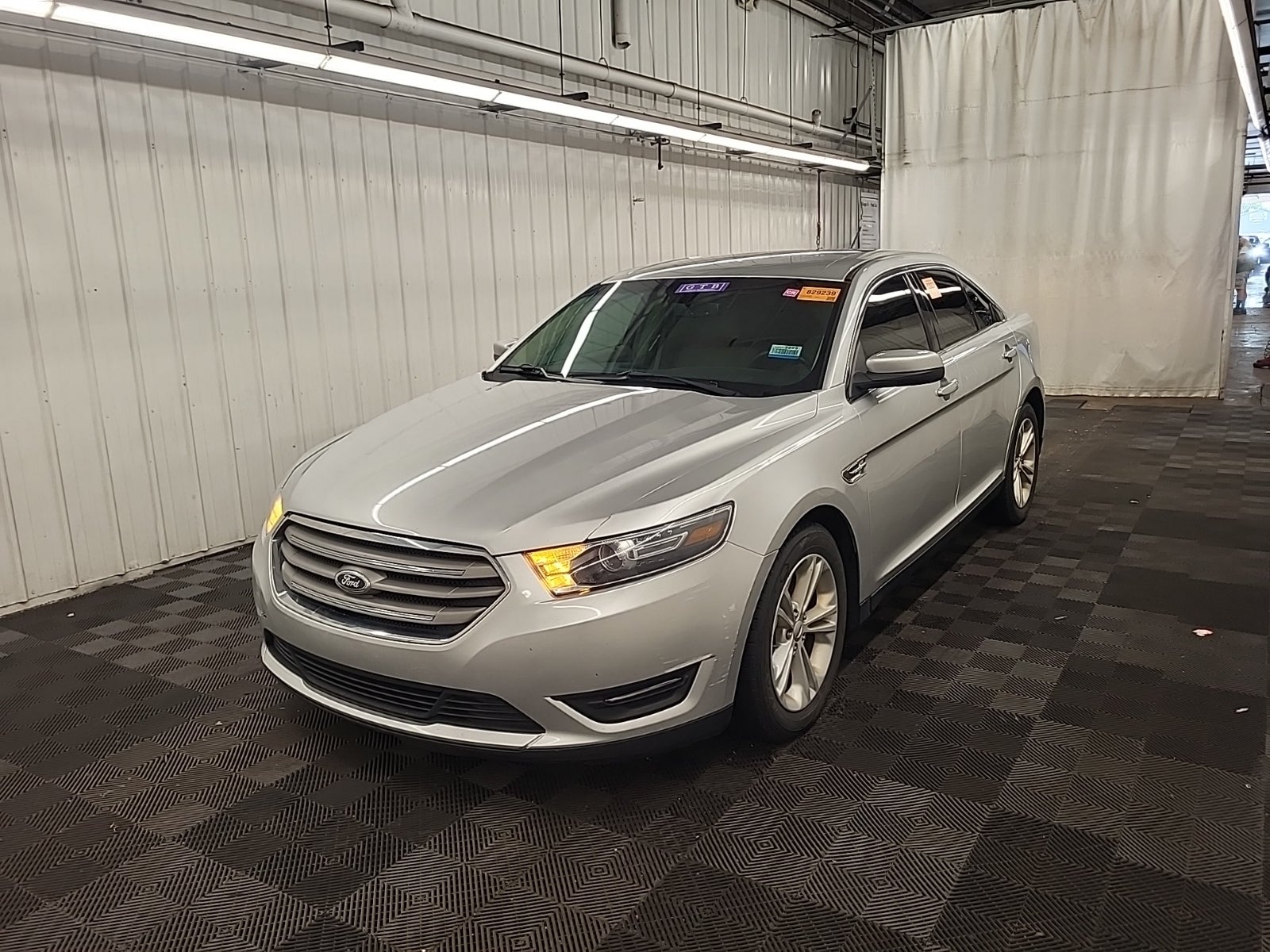 2015 Ford Taurus SEL
