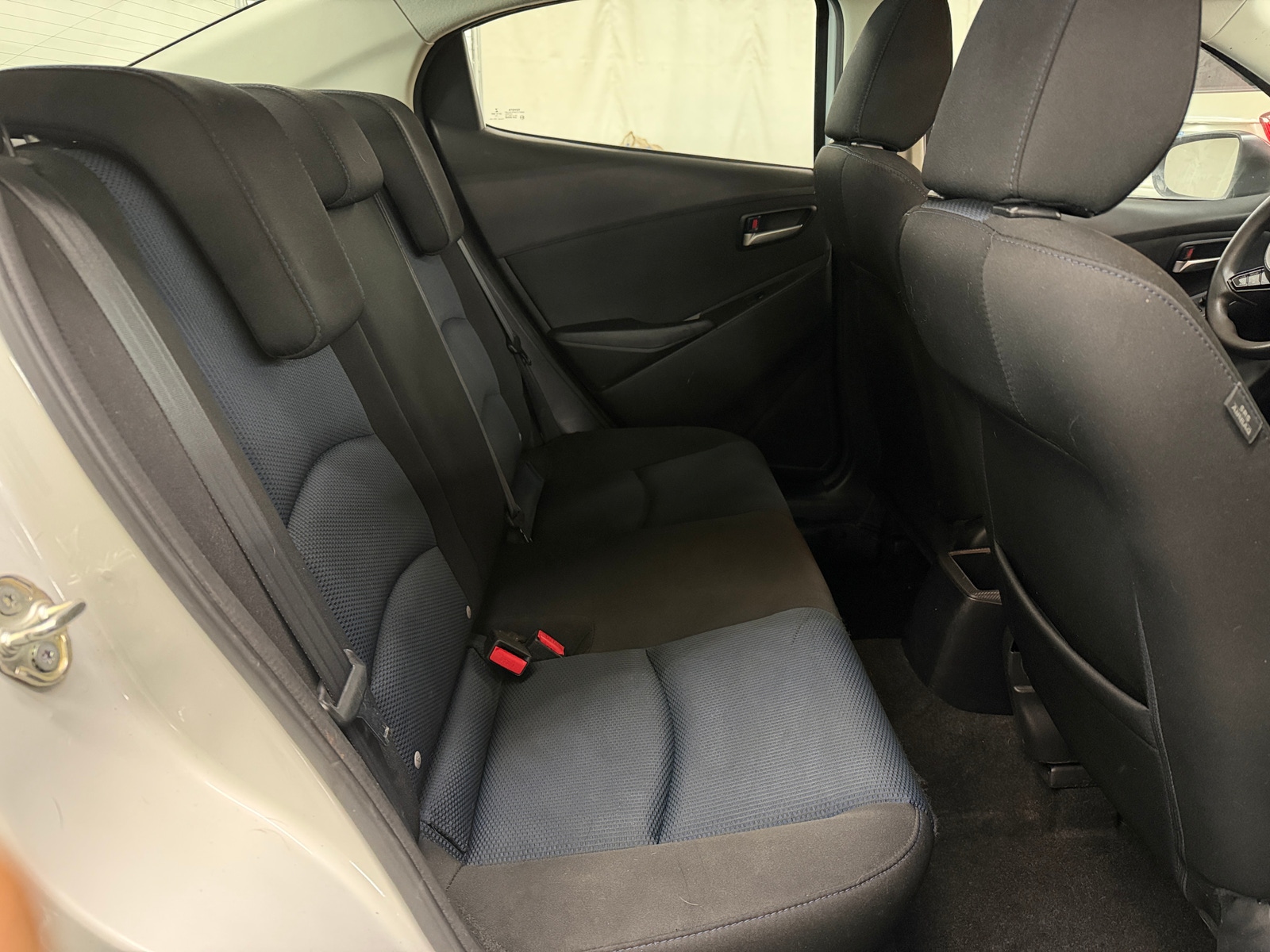 Thumbnail: 2020 Toyota Yaris - 6