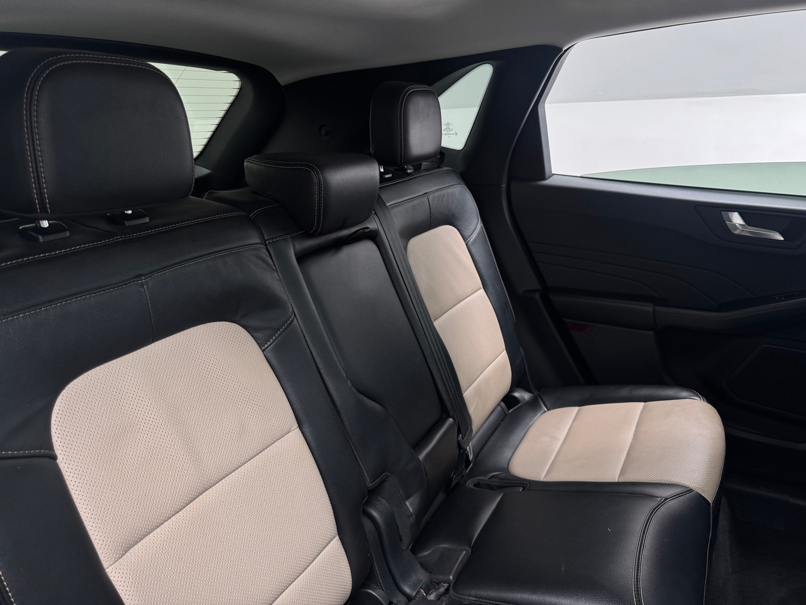 Thumbnail: 2021 Ford Escape - 5