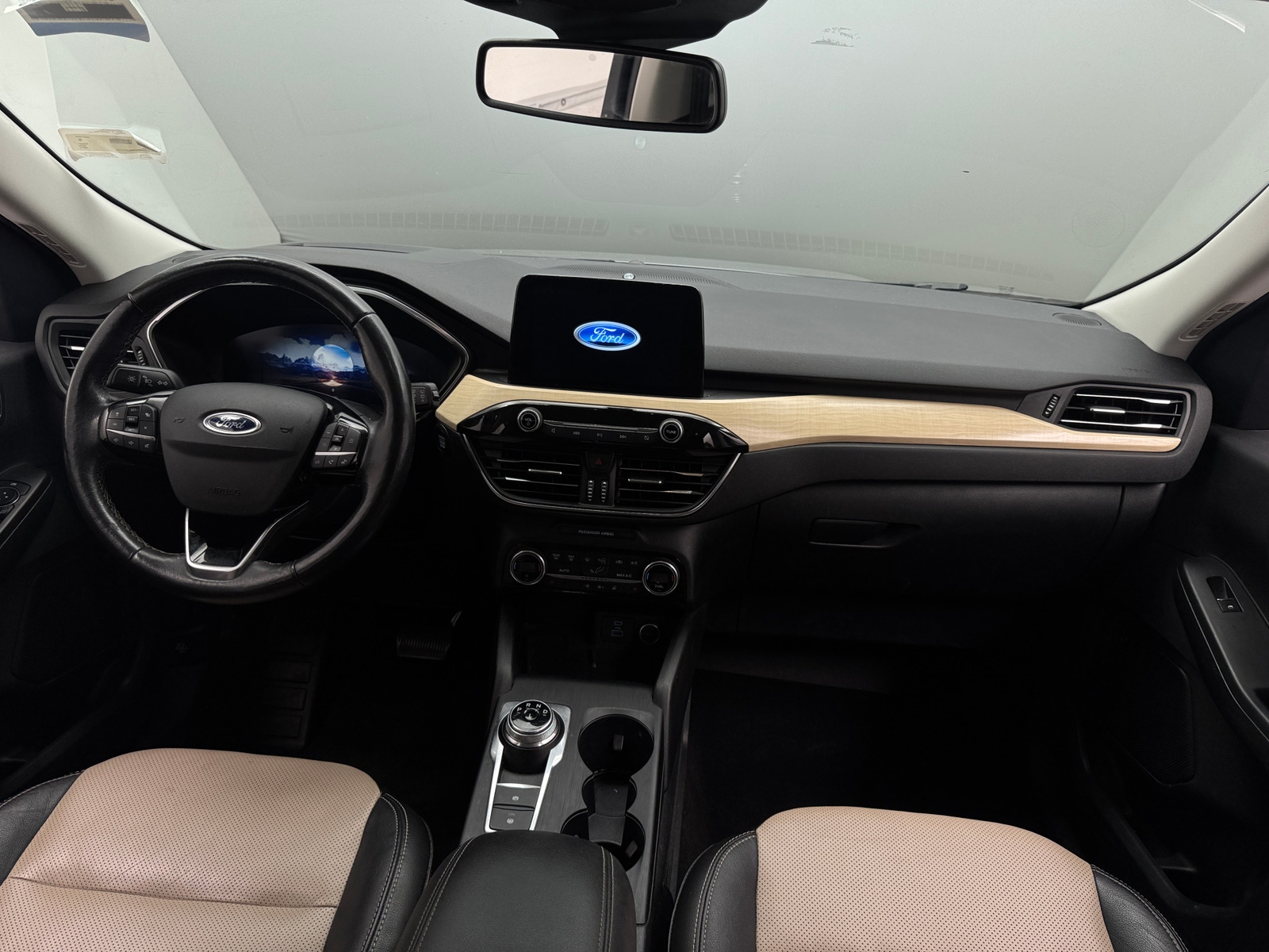 Thumbnail: 2021 Ford Escape - 3