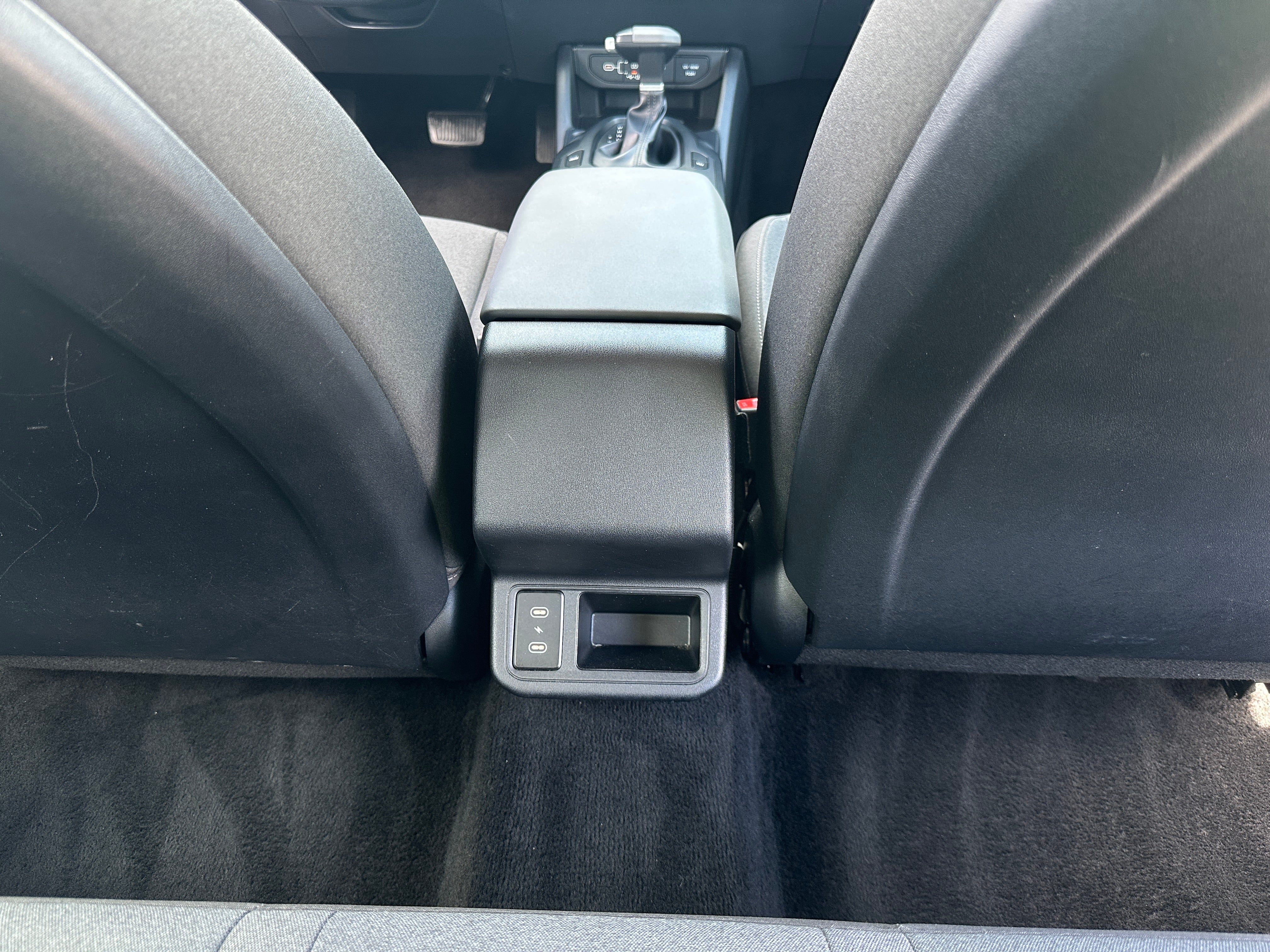2025 Kia K4 LXS - Photo 8
