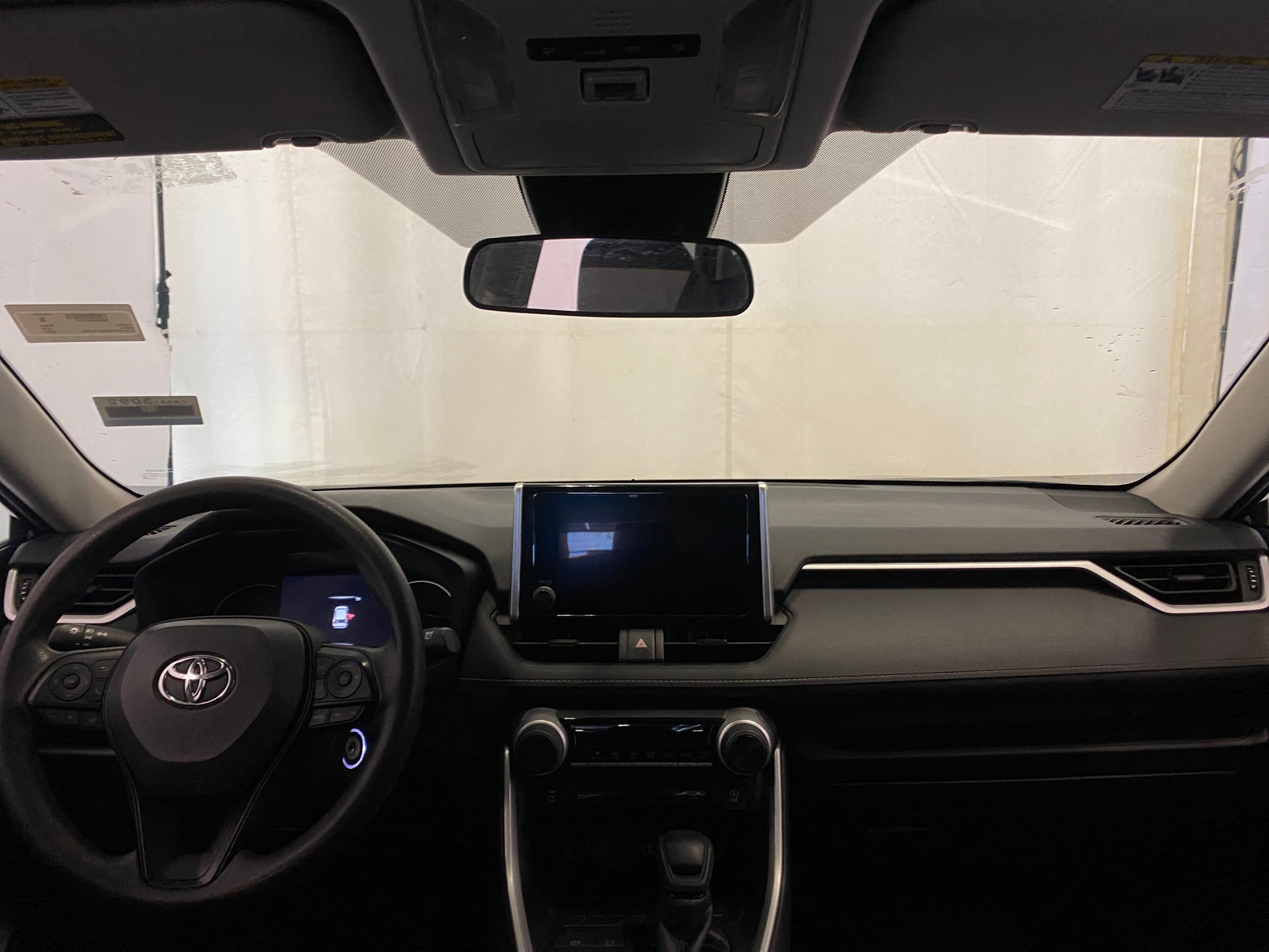 Thumbnail: 2025 Toyota RAV4 - 3