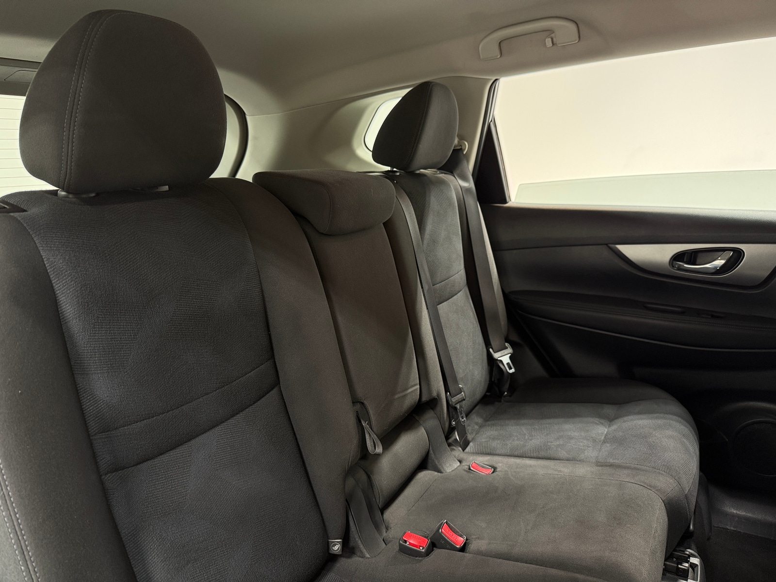 Thumbnail: 2016 Nissan Rogue - 6