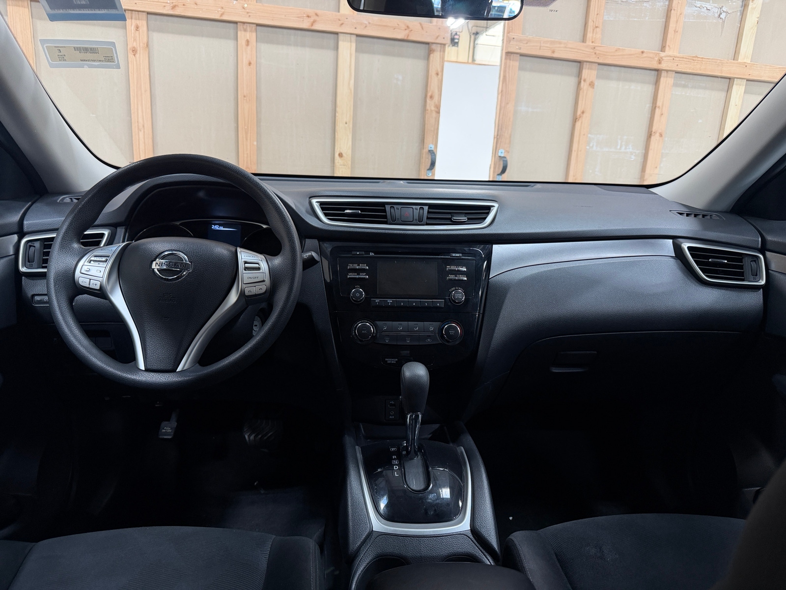 Thumbnail: 2016 Nissan Rogue - 3