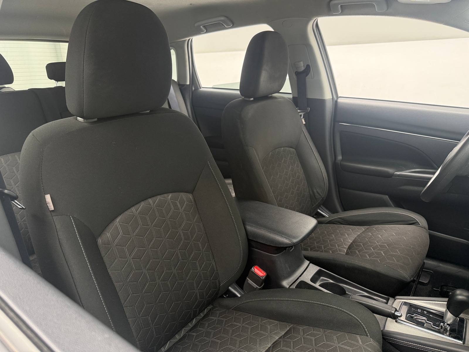 Thumbnail: 2026 Mitsubishi Outlander Sport - 2