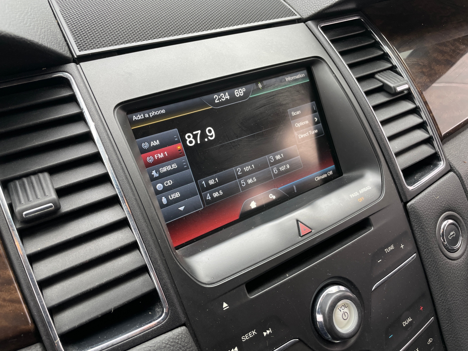 Thumbnail: 2013 Ford Taurus - 3