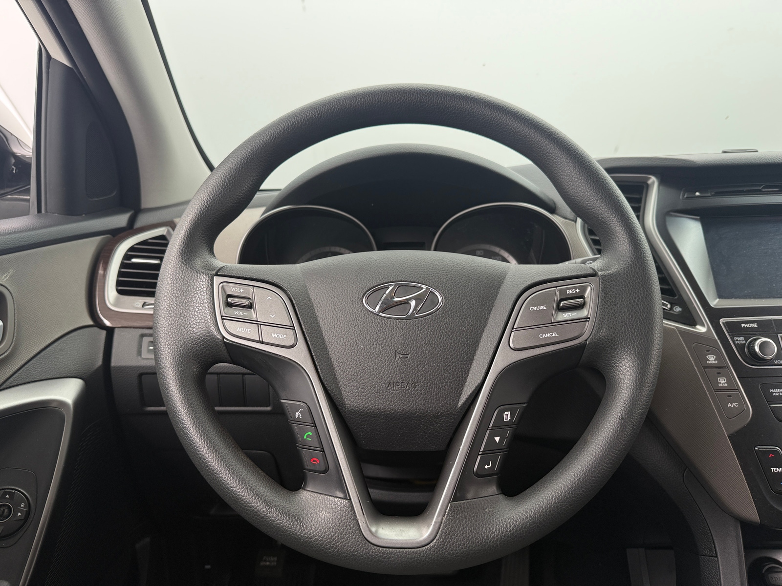 Thumbnail: 2019 Hyundai Santa Fe - 5