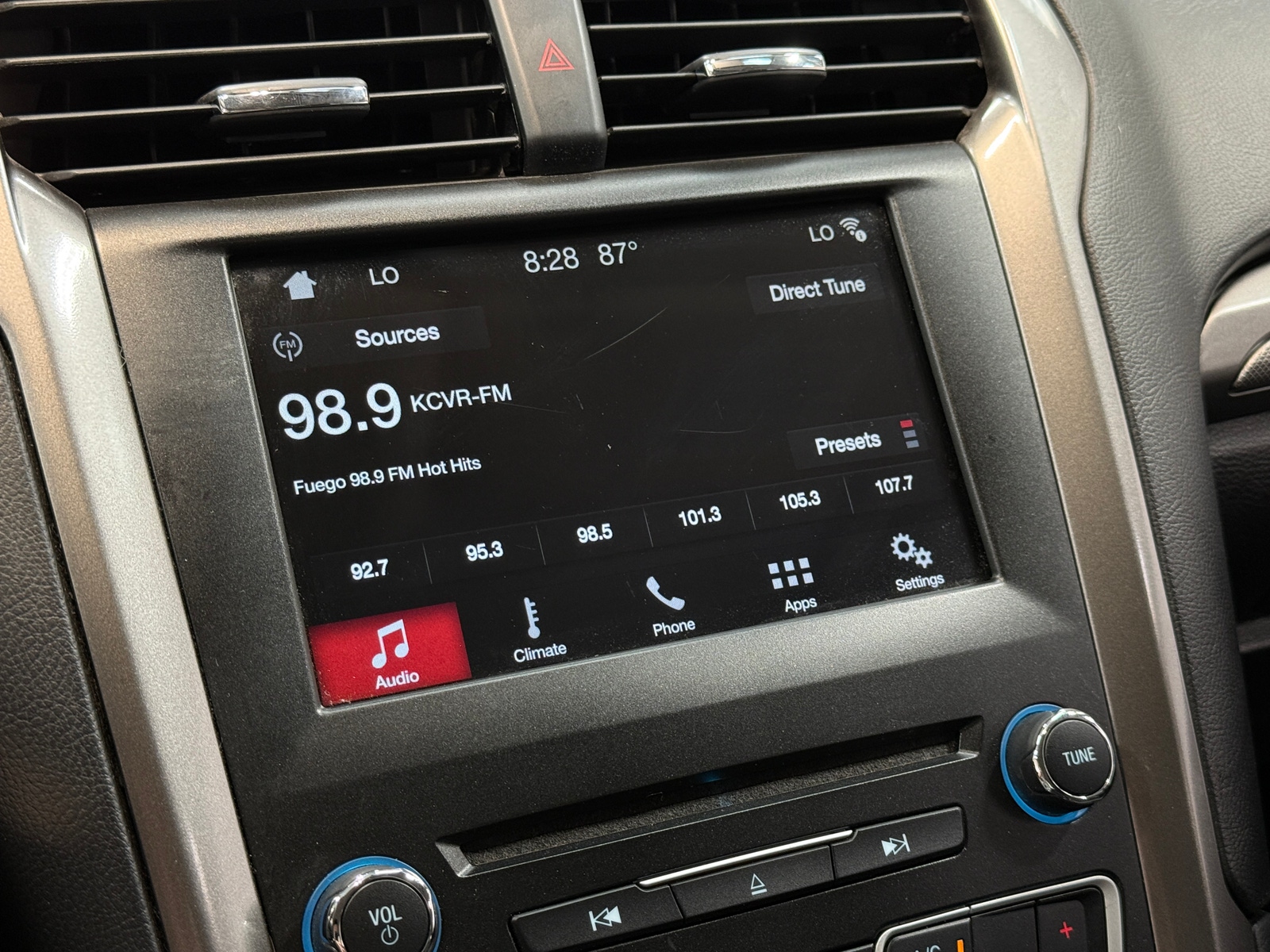 Thumbnail: 2017 Ford Fusion - 4