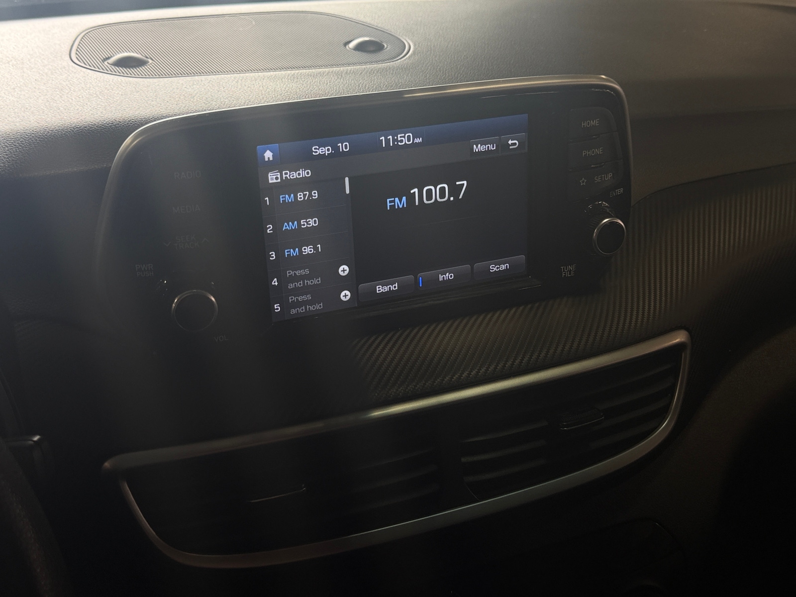 Thumbnail: 2019 Hyundai Tucson - 4