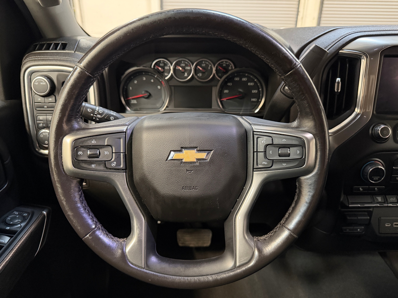 Thumbnail: 2023 Chevrolet Silverado 2500 - 5