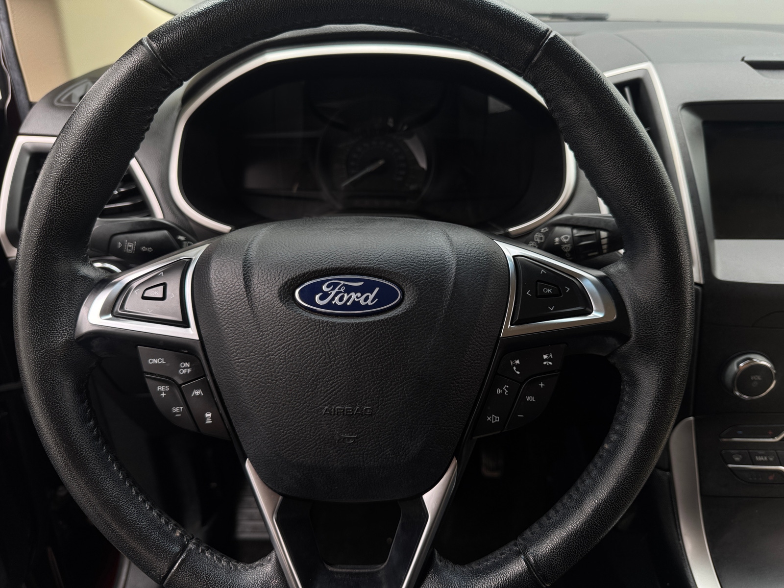 Thumbnail: 2019 Ford Edge - 4