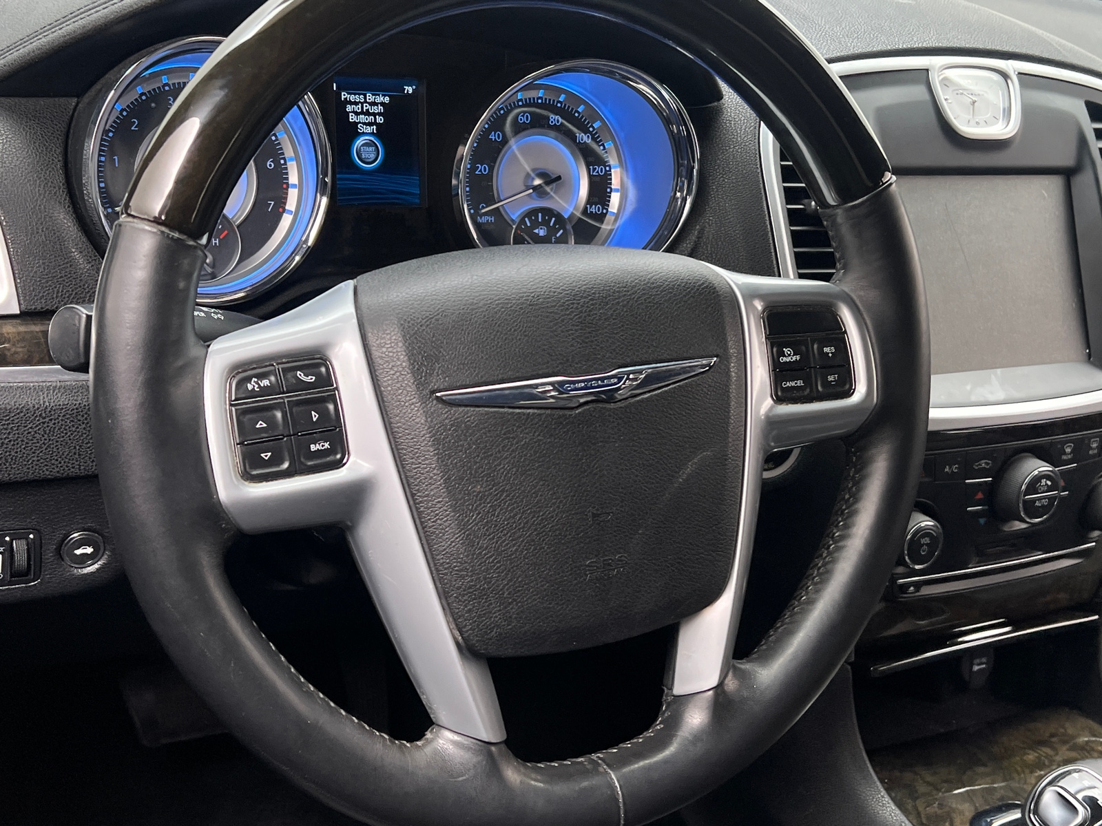 Thumbnail: 2013 Chrysler 300 - 4