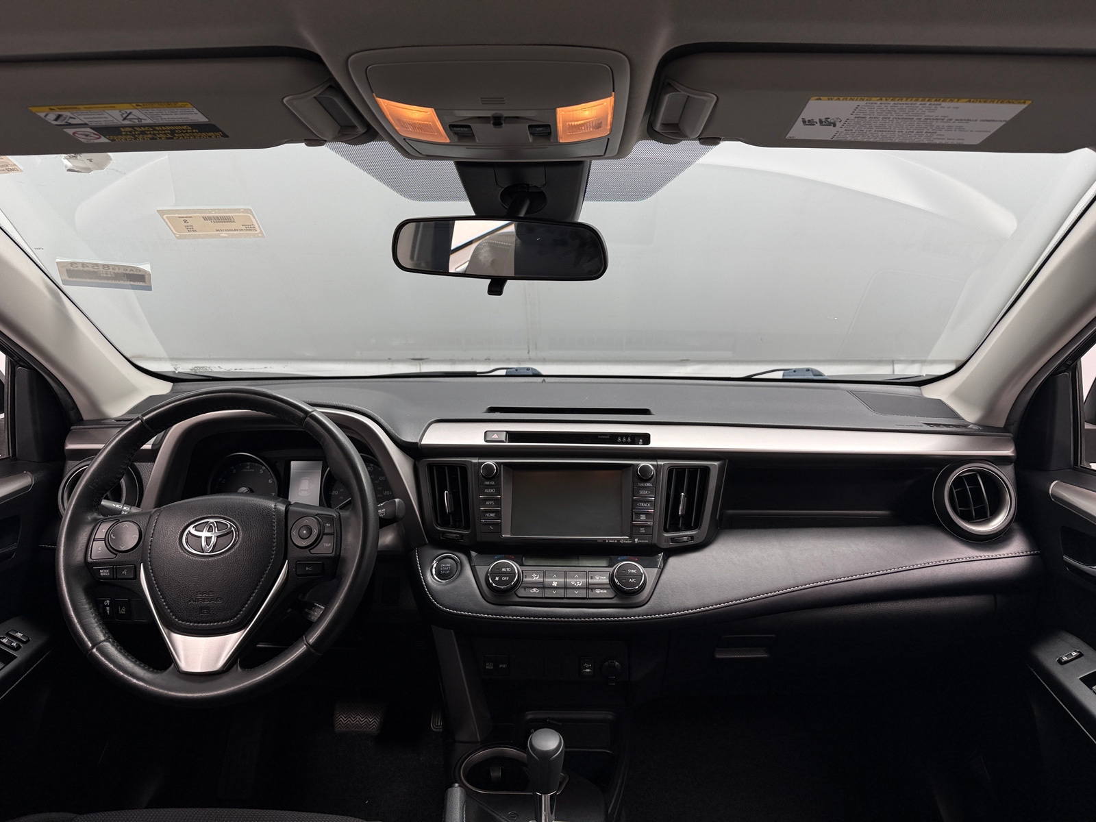 Thumbnail: 2018 Toyota RAV4 - 3