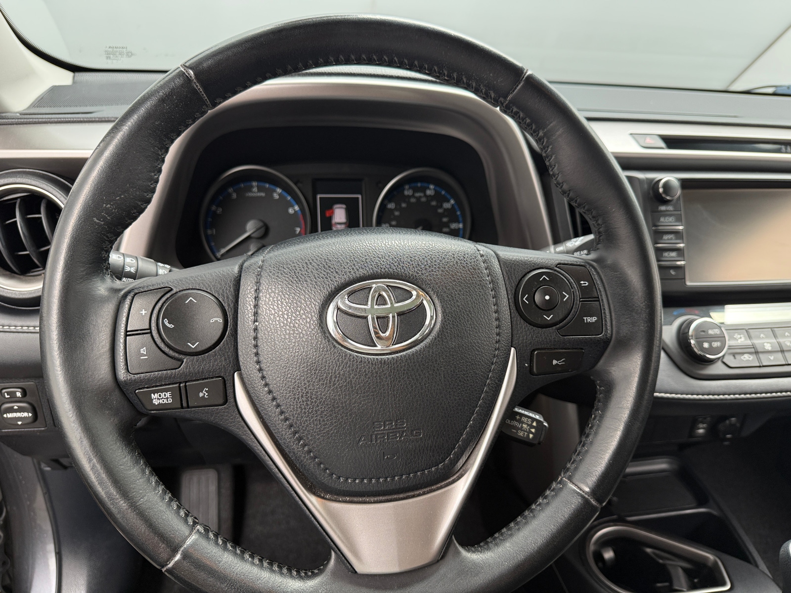 Thumbnail: 2018 Toyota RAV4 - 5