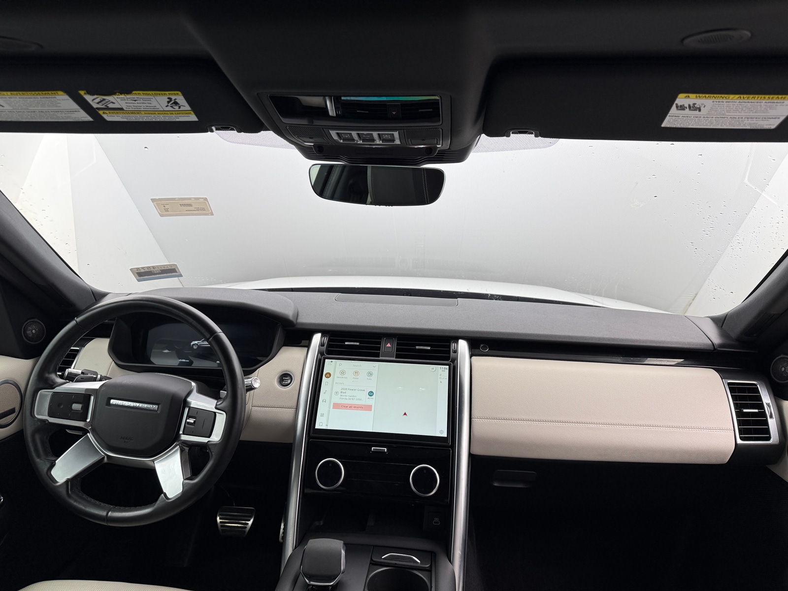 Thumbnail: 2022 Land Rover Discovery - 3