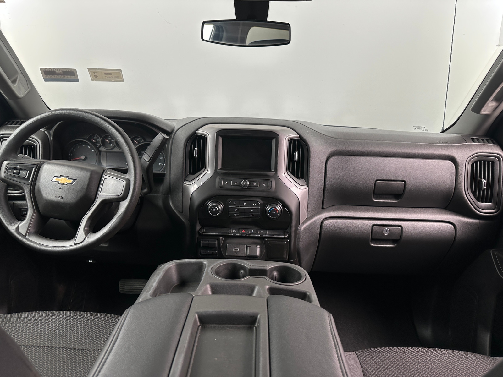 Thumbnail: 2020 Chevrolet Silverado 1500 - 3