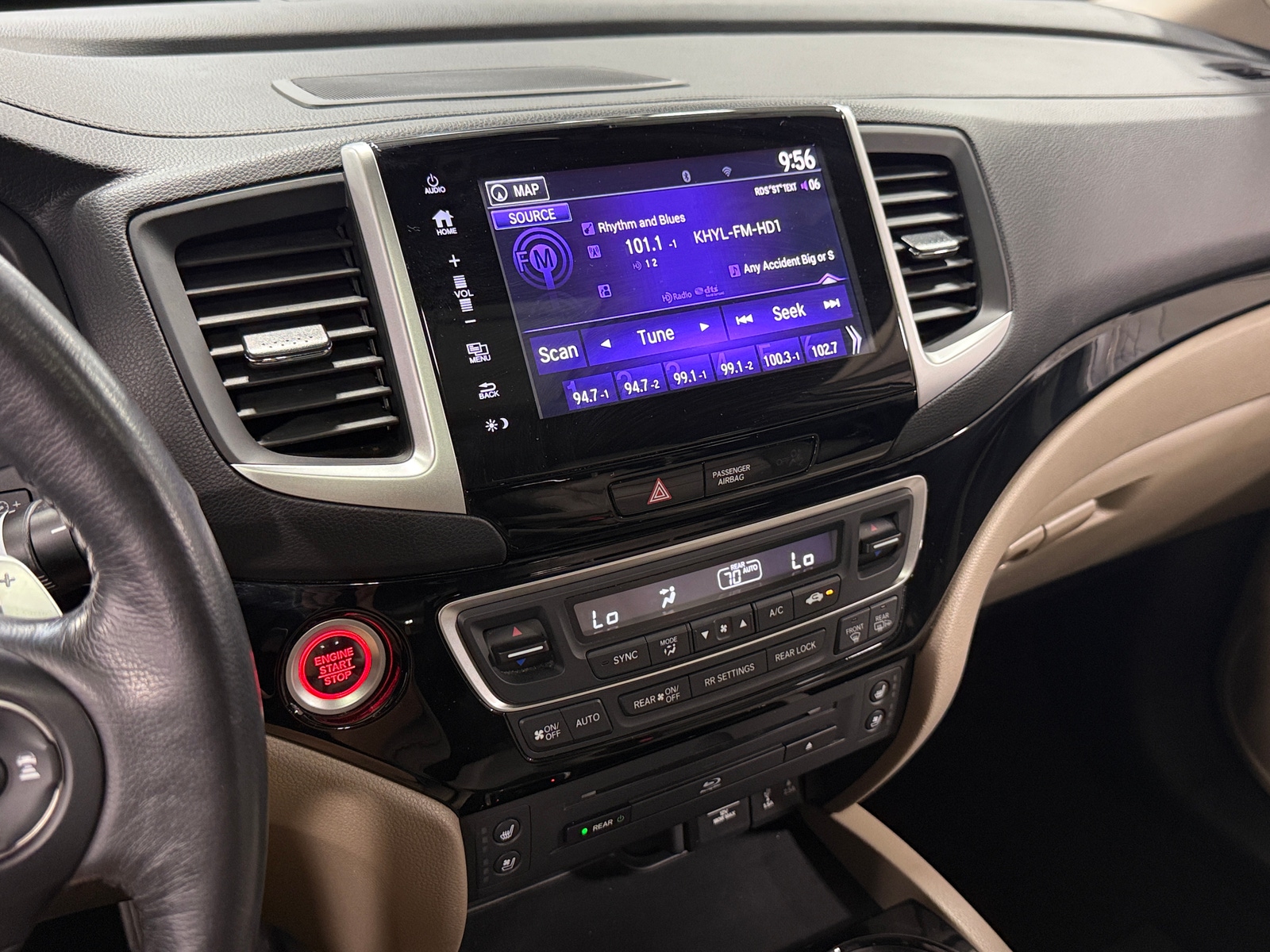 Thumbnail: 2017 Honda Pilot - 3