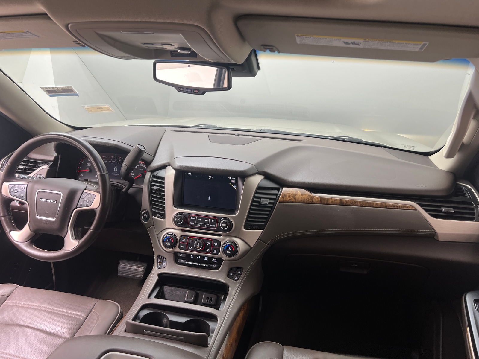 Thumbnail: 2015 GMC Yukon - 2