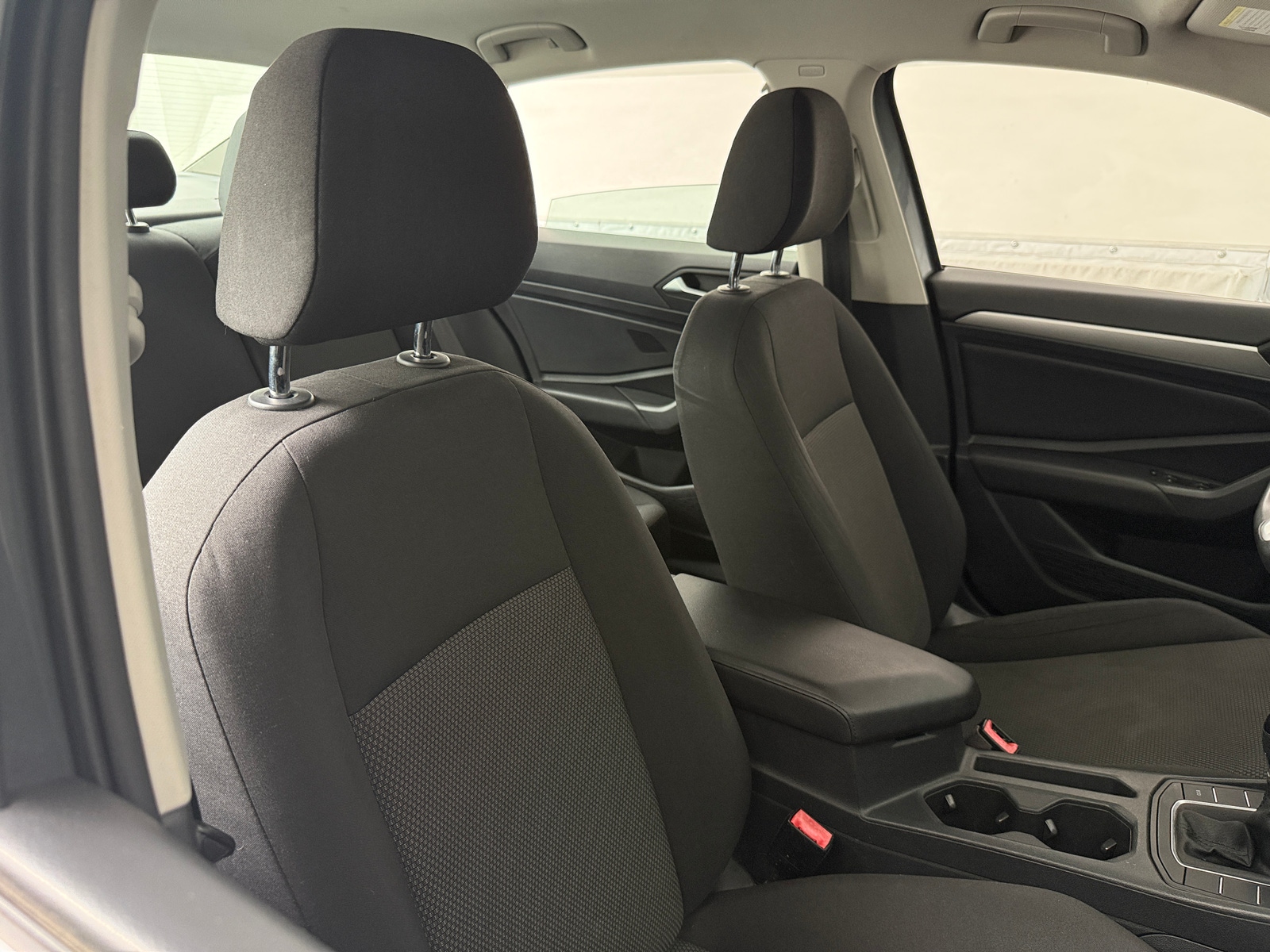 Thumbnail: 2019 Volkswagen Jetta - 2