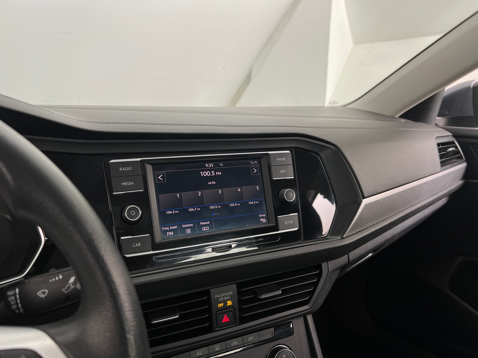 Thumbnail: 2019 Volkswagen Jetta - 4