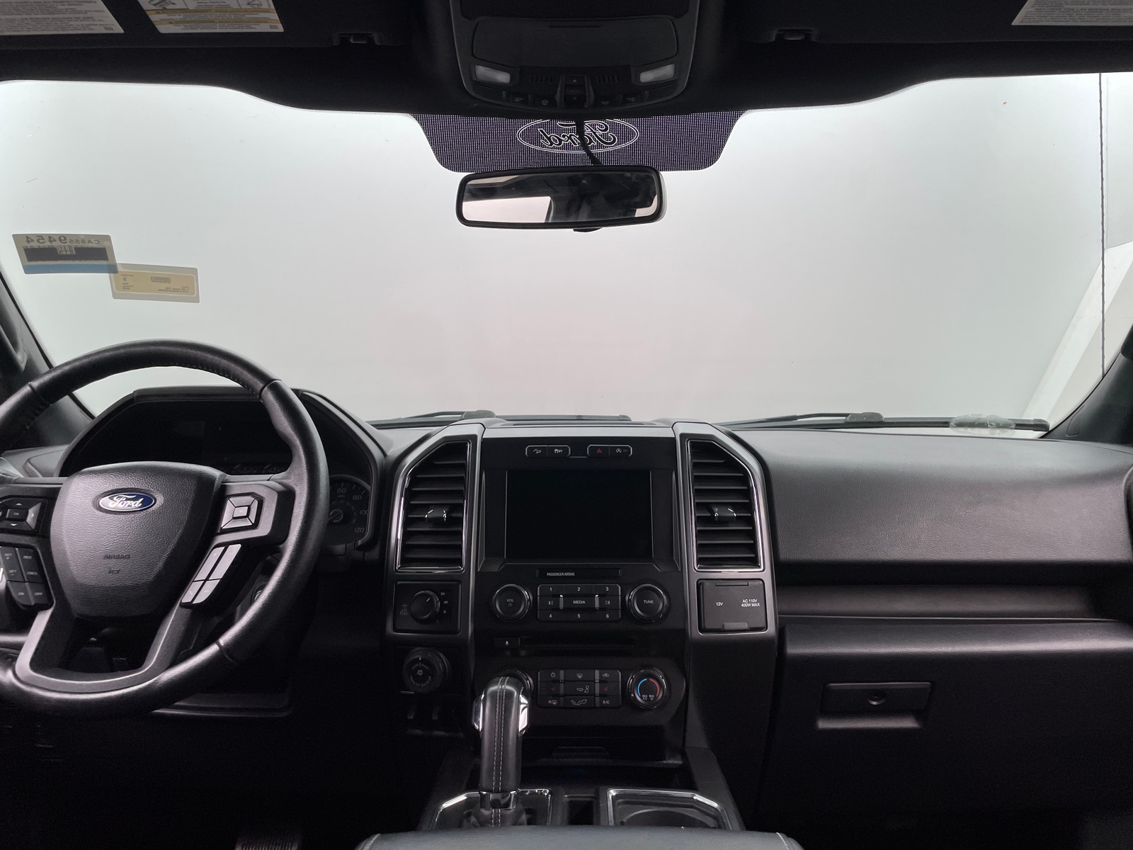 Thumbnail: 2018 Ford Econoline - 3